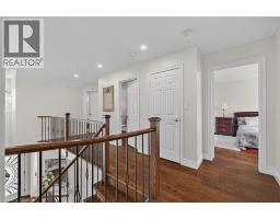 79 HOLBROOK Crescent - 19