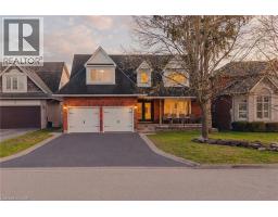 79 HOLBROOK Crescent - 2