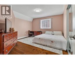 79 HOLBROOK Crescent - 21