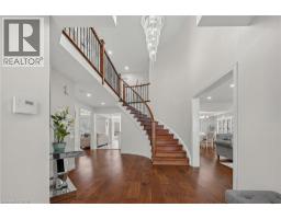 79 HOLBROOK Crescent - 3