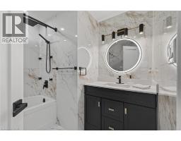 79 HOLBROOK Crescent - 31