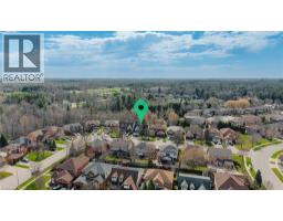 79 HOLBROOK Crescent - 37