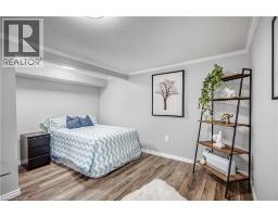 57 COXWELL Crescent - 33