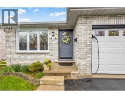 57 COXWELL Crescent - 4