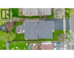 57 COXWELL Crescent - 45
