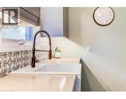 14 GRAYSTONE Avenue - 21