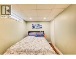 14 GRAYSTONE Avenue - 33