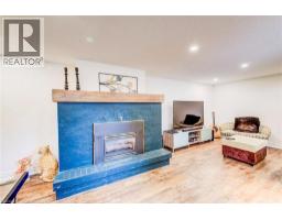 14 GRAYSTONE Avenue - 35