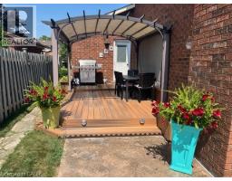 35 SOUTHVIEW Crescent - 39