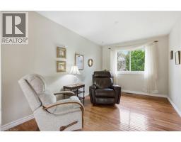 102 RIPLEY Crescent - 16