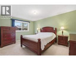 102 RIPLEY Crescent - 18