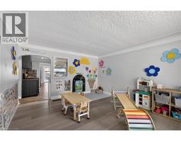 73 AVONDALE Street - 9
