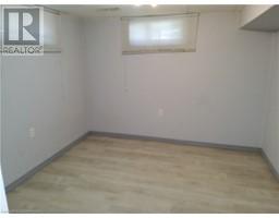 7 USHER Street - 15