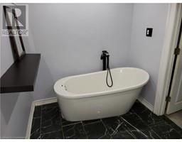 7 USHER Street - 18
