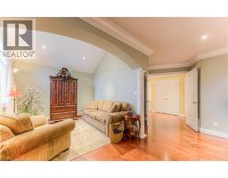 7 JOHN ROSS Court - 22