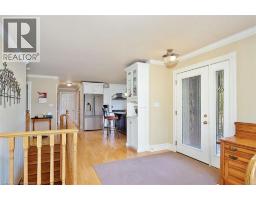 230 FREDERICK Court - 3