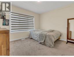 84 RAINBOW Drive - 20