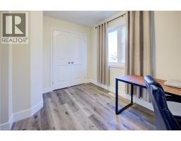 12 POPLAR Drive UnitNo. 35 - 18