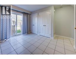 12 POPLAR Drive UnitNo. 35 - 8