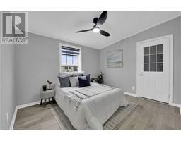 2 DRIFTWOOD Crescent - 21