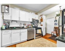 31 BRUCE Street - 11