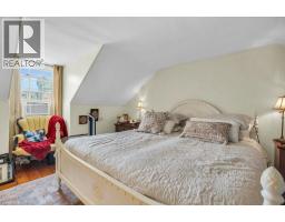 31 BRUCE Street - 14
