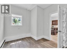 31 BRUCE Street - 18