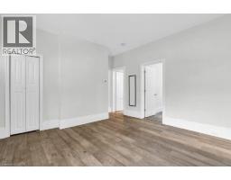 31 BRUCE Street - 20