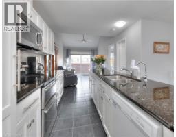 350 FINORO Crescent - 12