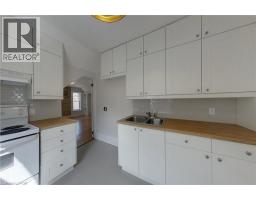 162 CHURCH Street - 11