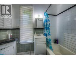 126 ALBERT Street - 21