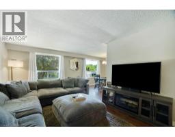 295 HALLER Crescent - 10