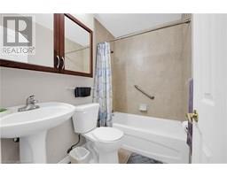 793 COLBORNE Street E UnitNo. 512 - 27