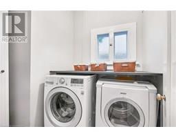 122 DUFFERIN Avenue - 30