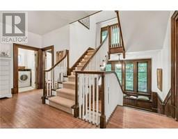 122 DUFFERIN Avenue - 32