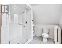 122 DUFFERIN Avenue - 38