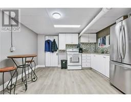 122 DUFFERIN Avenue - 39