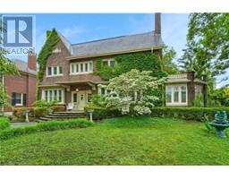 122 DUFFERIN Avenue - 4