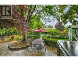122 DUFFERIN Avenue - 44