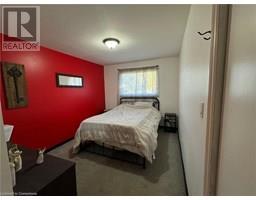 24 WOODHOUSE Avenue - 20