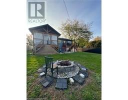 24 WOODHOUSE Avenue - 25