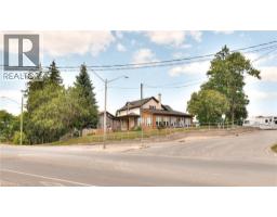 28 MANITOU Drive - 10