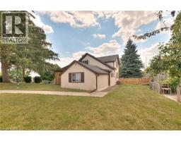 28 MANITOU Drive - 13