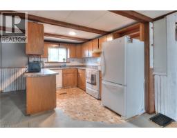 28 MANITOU Drive - 17