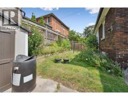156 UNION Boulevard - 31