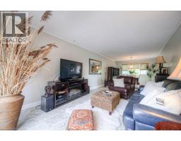 30 GREEN VALLEY Drive UnitNo. 3 - 15
