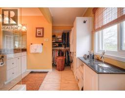 30 GREEN VALLEY Drive UnitNo. 3 - 26