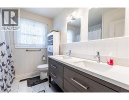 258 OAKHILL Drive - 23
