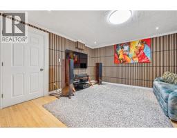 203 FAIRWAY RD N Road UnitNo. 13 - 15