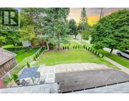 268 CAMERON Street N - 32